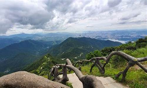 去梧桐山旅游攻略一日游_梧桐山值得去吗